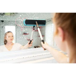 Genius Fensterwischer Deluxe-Set 7 Tlg - Fensterputzer + Ausziehbarer Teleskop-Stiel, Wanne & Mikrofaserbezug | Streifenfreie Sauberkeit; A81964 -Kaufland Geschäft 131983b7aa3db7f6efc8ee8a8cfeffe5 3