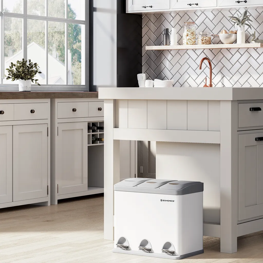 SONGMICS Mülleimer für die Küche, 3 x 8 Liter, Abfalleimer aus Metall, 3-in-1 Treteimer, Mülltrennung, Mülltrennsystem, mit 15 Müllsäcken, einfach zu reinigen, Stahl, weiß-grau LTB24WT SONGMICS Mülleimer Für Die Küche, 3 X 8 Liter, Abfalleimer Aus Metall, 3-in-1 Treteimer, Mülltrennung, Mülltrennsystem, Mit 15 Müllsäcken, Einfach Zu Reinigen, Stahl, Weiß-grau LTB24WT -Kaufland Geschäft 1c2a8497ecf2816981366dab6f7812f8