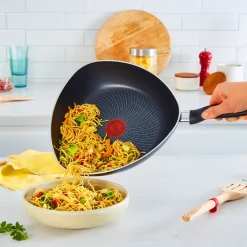 Tefal Start'Easy Dreiecks-Pfanne 26 Cm, C26707 -Kaufland Geschäft 445f60246389e3e4dbb68873f96e8e17