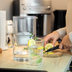 Wessper Glas Wasserfilter Kanne 2.5 L Mit 10 Filterkartuschen, Reduziert Kalk Und Chlor 3 Wessper Glas Wasserfilter Kanne 2.5 L Mit 10 Filterkartuschen, Reduziert Kalk Und Chlor -Kaufland Geschäft 52759a5af5ac6059a2f6f00cf13a067c