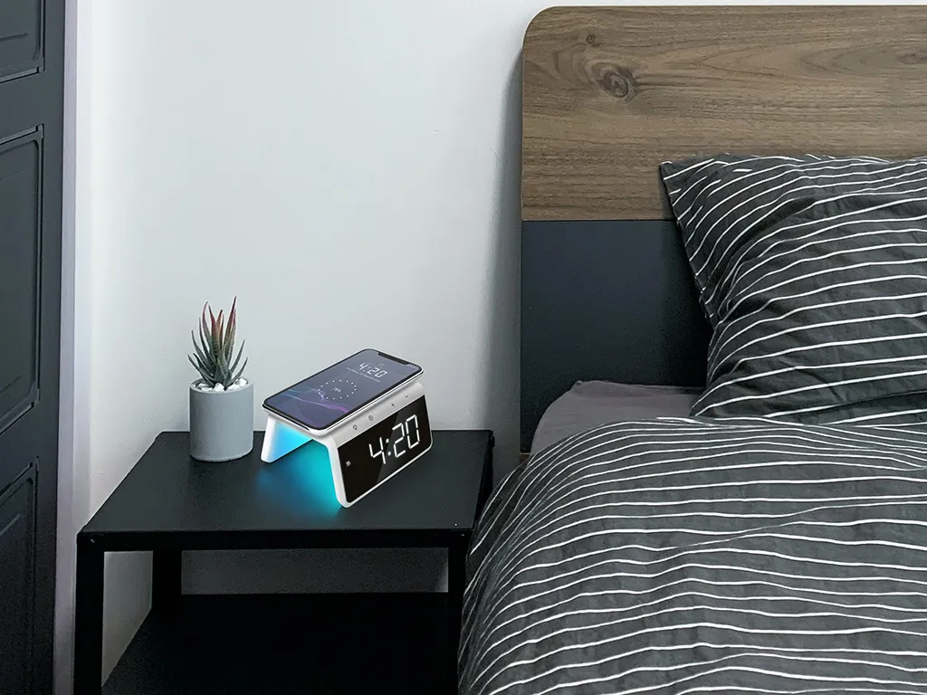 Caliber HCG019QI-WA - Digitaler Wecker mit drahtlosem Ladegerät - Weiß Caliber Europe Caliber HCG019QI-WA - Digitaler Wecker Mit Drahtlosem Ladegerät - Weiß -Kaufland Geschäft 7b7721edab820cbf1dd2480c682c30d3