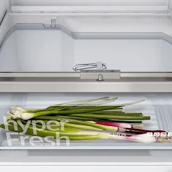 Bosch Siemens KI51RADF0 IQ500 Einbau-Kühlschrank / F / 133 KWh/Jahr / 247 L / HyperFresh Plus / LED Beleuchtung / SuperCooling / Flachscharnier -Kaufland Geschäft d497412b0d0985a67e207eeb5d68aabf