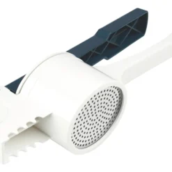 Fackelmann Spätzlepresse Easyprepare, Kortoffelpresse Mit 3 Austauschbaren Lochscheiben, Presse Mit 4 Verschiedenen Auflagehaken, Hochwetiger Kartoffelstampfer (Farbe: Weiß / Blau-Grau), 1 X 4 Teile 2 Fackelmann Spätzlepresse Easyprepare, Kortoffelpresse Mit 3 Austauschbaren Lochscheiben, Presse Mit 4 Verschiedenen Auflagehaken, Hochwetiger Kartoffelstampfer (Farbe: Weiß / Blau-Grau), 1 X 4 Teile -Kaufland Geschäft e6ee742ad82778787ce5fefb5c43a482